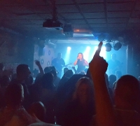 Jesienni live in Rock House_11